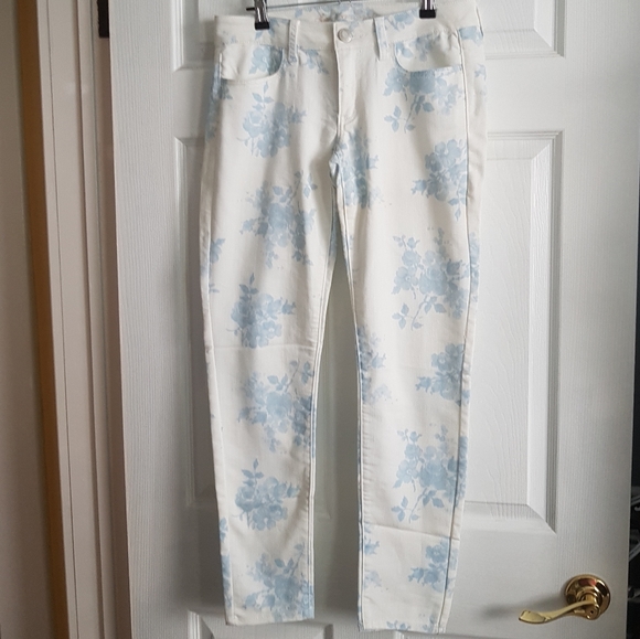 American Eagle Blue Flowers Stretch Jeggings - Picture 2 of 8